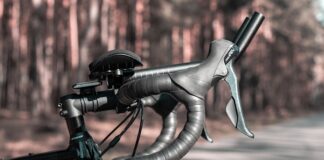 Ile kosztuje wymiana manetki kierunkowskazu?